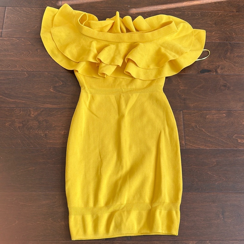 By the way Revolve Womens Yellow Knit Cocktail Dress Off Shoulder Sz S St28225 - Picture 2 of 4